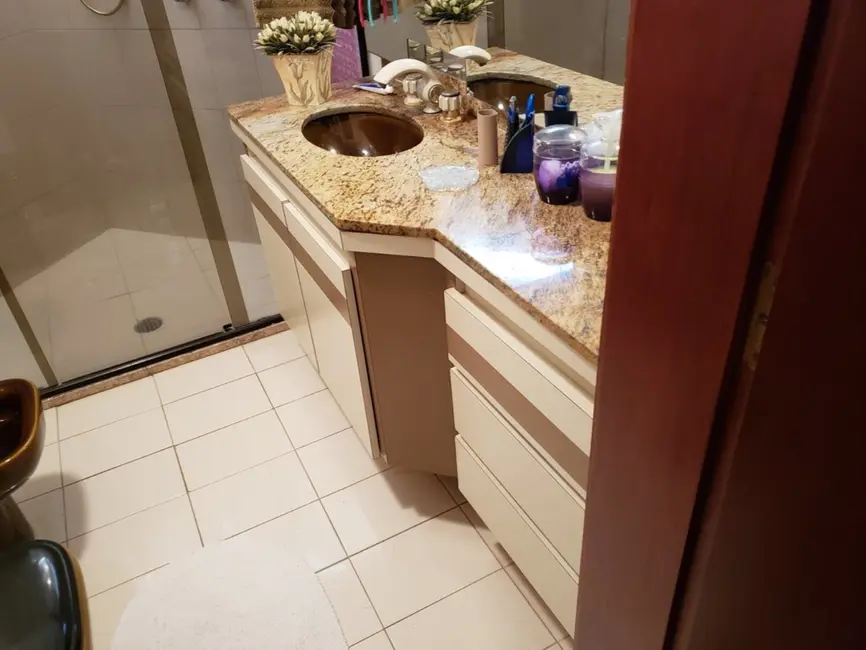 Foto 2 de Apartamento com 4 quartos à venda, 143m2 em Moema, São Paulo - SP