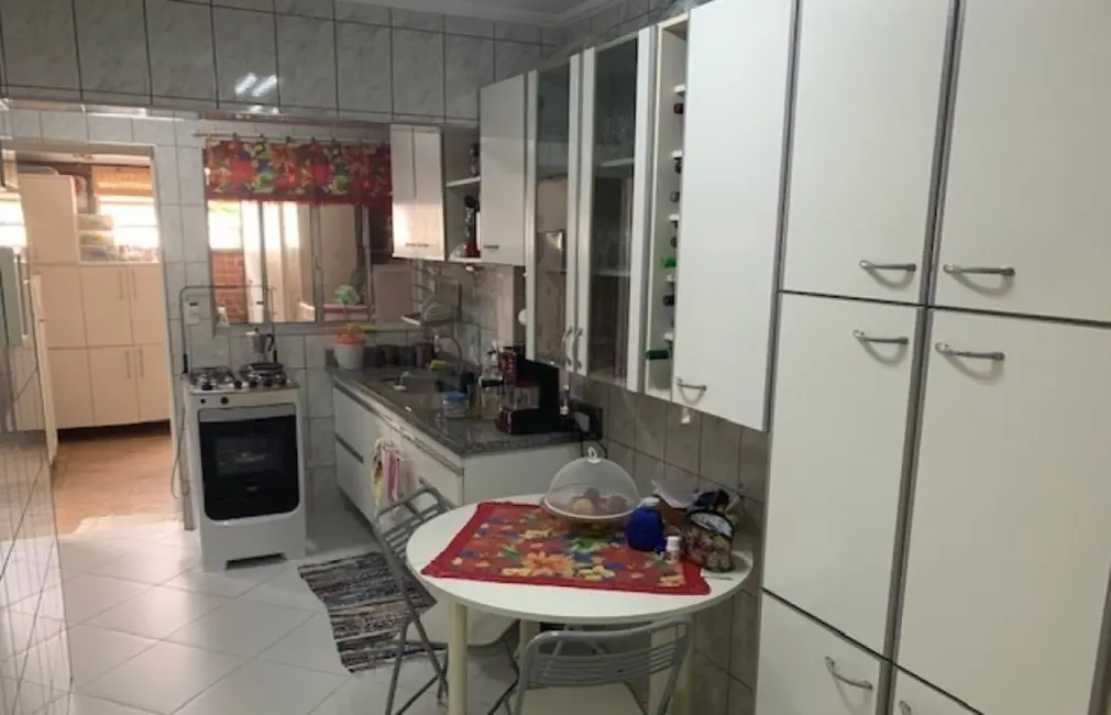 Apartamento com 2 quartos à venda, 76m2 em Moema, São Paulo - SP - imagem 8 Foto 8 de Apartamento com 2 quartos à venda, 76m2 em Moema, São Paulo - SP