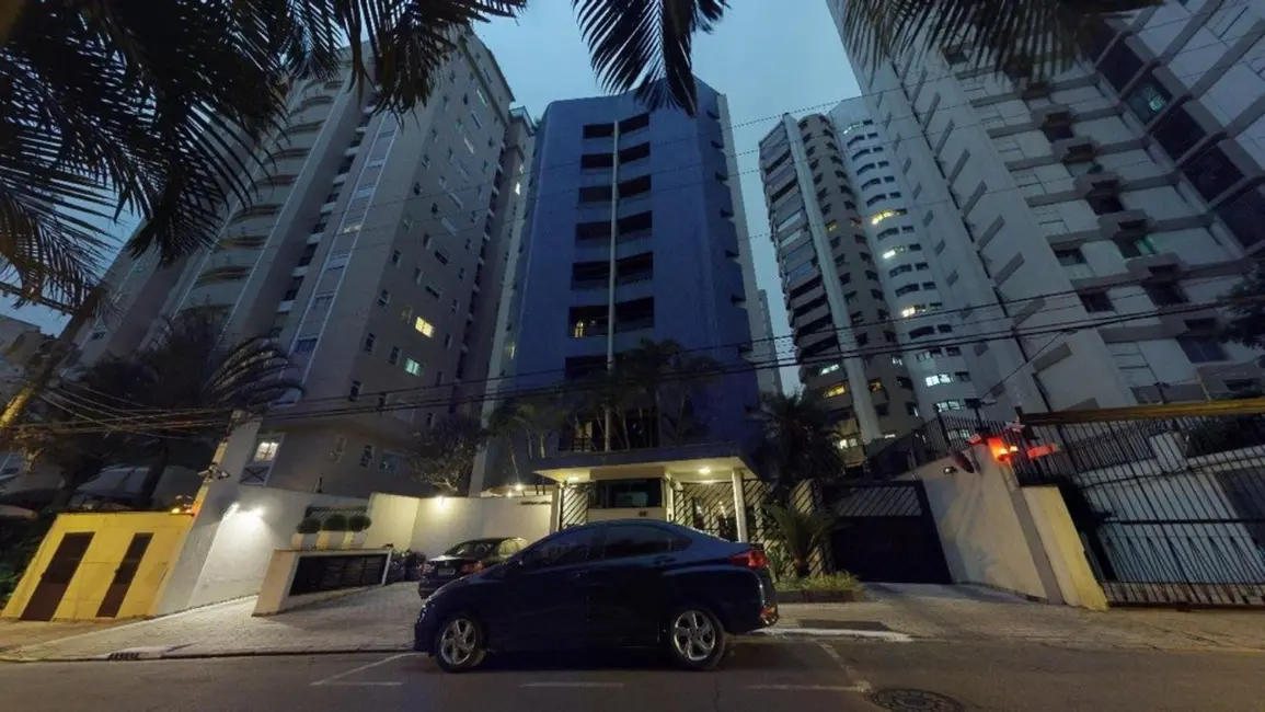 Apartamento com 3 quartos à venda, 227m2 em Moema, São Paulo - SP - imagem 4 Foto 4 de Apartamento com 3 quartos à venda, 227m2 em Moema, São Paulo - SP