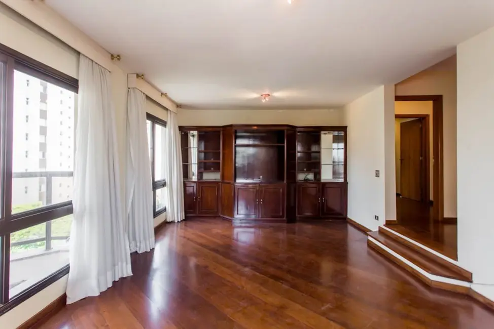 Foto 2 de Apartamento com 4 quartos à venda, 193m2 em Moema, São Paulo - SP