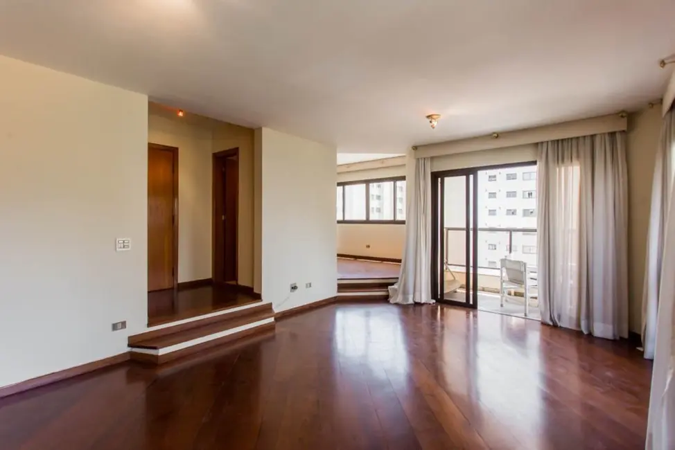 Foto 3 de Apartamento com 4 quartos à venda, 193m2 em Moema, São Paulo - SP