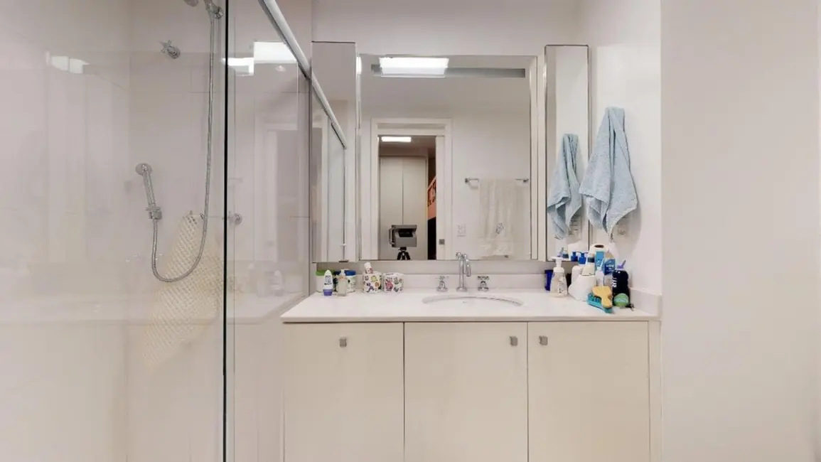 Apartamento com 4 quartos à venda, 214m2 em Moema, São Paulo - SP - imagem 5 Foto 5 de Apartamento com 4 quartos à venda, 214m2 em Moema, São Paulo - SP