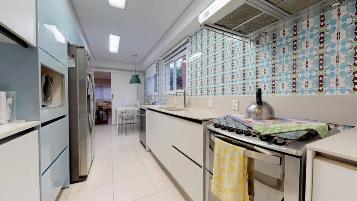 Apartamento com 4 quartos à venda, 214m2 em Moema, São Paulo - SP - imagem 8 Foto 8 de Apartamento com 4 quartos à venda, 214m2 em Moema, São Paulo - SP