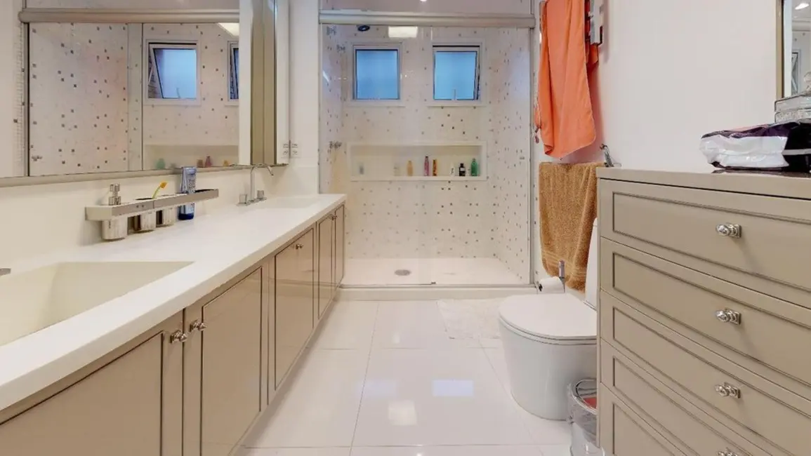 Apartamento com 4 quartos à venda, 214m2 em Moema, São Paulo - SP - imagem 2 Foto 2 de Apartamento com 4 quartos à venda, 214m2 em Moema, São Paulo - SP