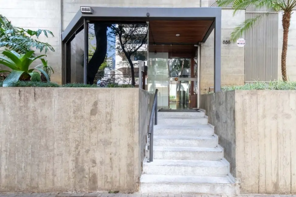 Foto 6 de Apartamento com 3 quartos à venda, 154m2 em Itaim Bibi, São Paulo - SP