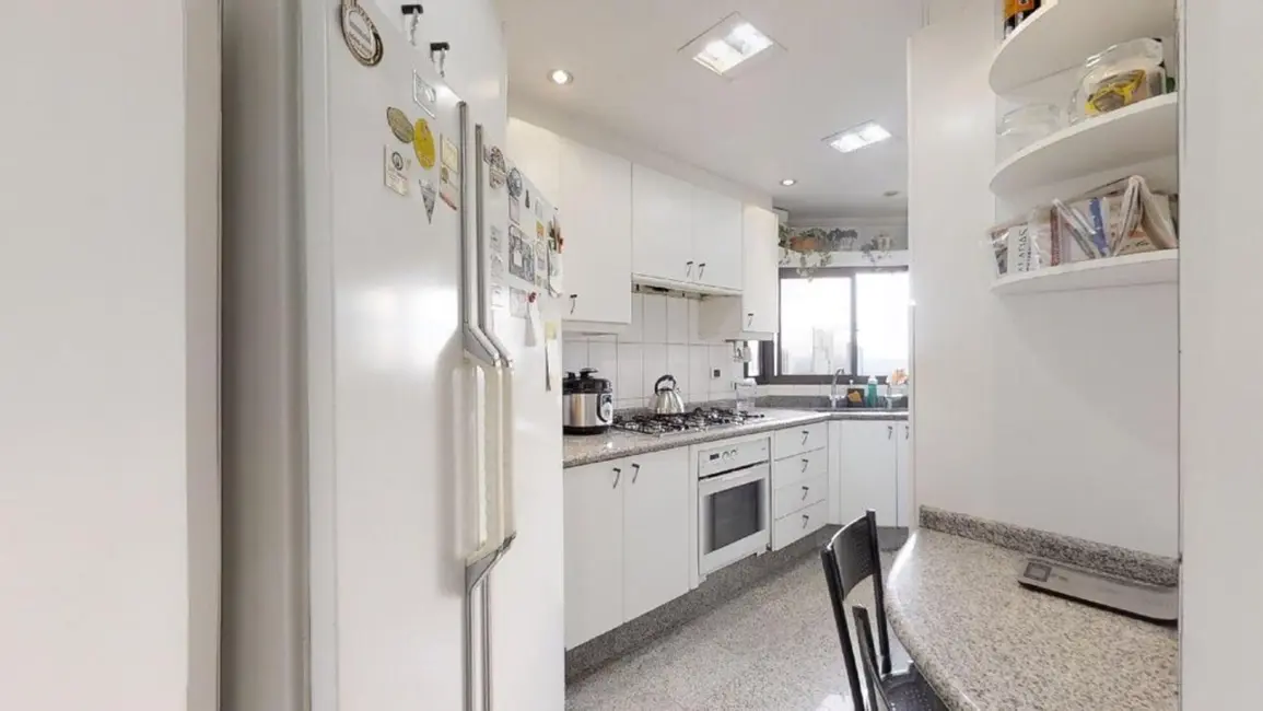 Foto 6 de Apartamento com 4 quartos à venda, 278m2 em Vila Madalena, São Paulo - SP