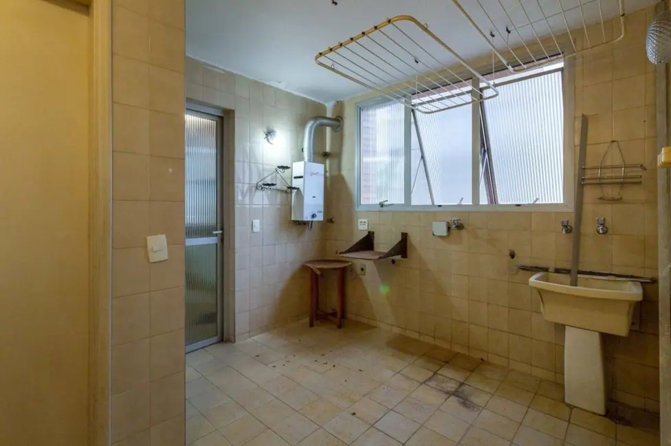 Apartamento com 3 quartos à venda, 220m2 em Perdizes, São Paulo - SP - imagem 4 Foto 4 de Apartamento com 3 quartos à venda, 220m2 em Perdizes, São Paulo - SP