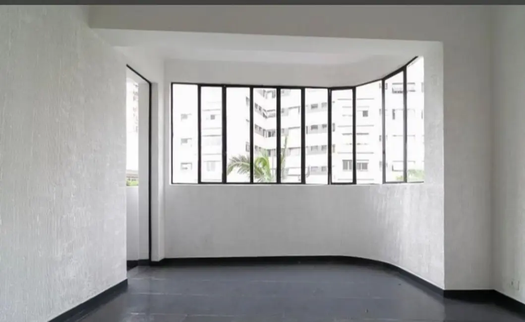 Apartamento com 2 quartos à venda, 100m2 em Sé, São Paulo - SP - imagem 1 Foto 1 de Apartamento com 2 quartos à venda, 100m2 em Sé, São Paulo - SP