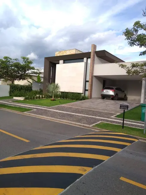 Foto 1 de Casa com 4 quartos à venda, 269m2 em Alphaville Flamboyant Residencial Araguaia, Goiania - GO