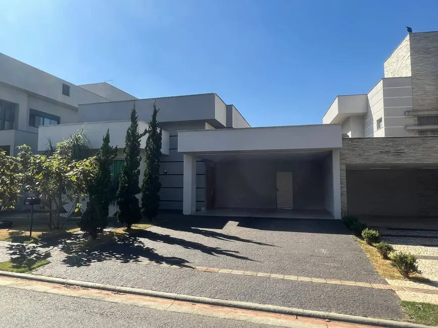 Foto 1 de Casa com 4 quartos à venda, 230m2 em Jardins Verona, Goiania - GO