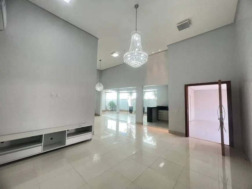 Foto 8 de Casa com 4 quartos à venda, 230m2 em Jardins Verona, Goiania - GO