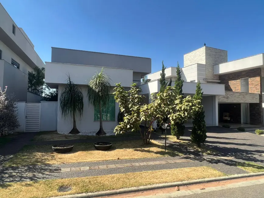 Foto 3 de Casa com 4 quartos à venda, 230m2 em Jardins Verona, Goiania - GO