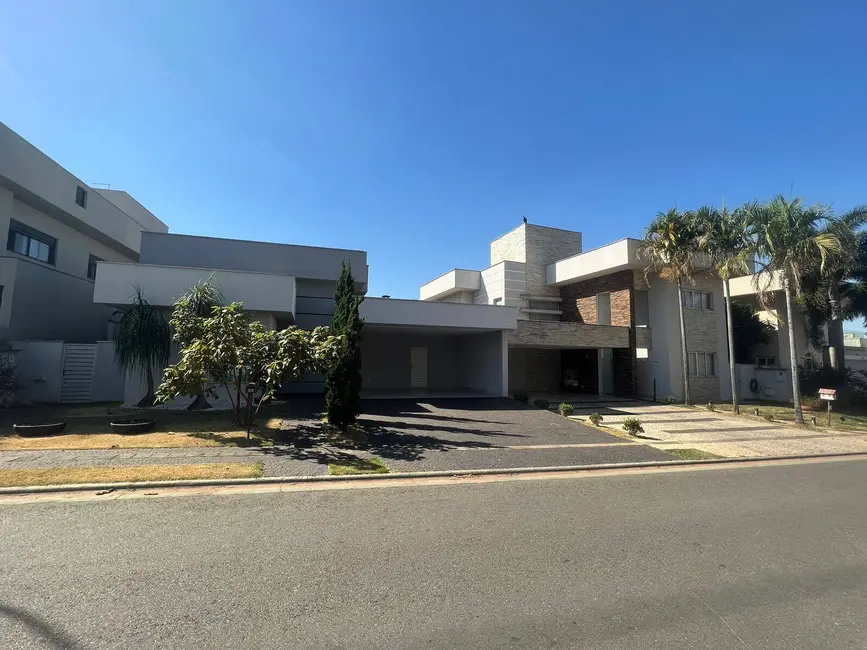 Foto 4 de Casa com 4 quartos à venda, 230m2 em Jardins Verona, Goiania - GO