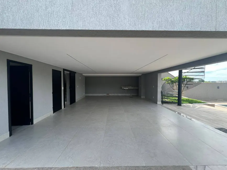 Casa com 3 quartos à venda, 254m2 em Senador Canedo - GO - imagem 4 Foto 4 de Casa com 3 quartos à venda, 254m2 em Senador Canedo - GO