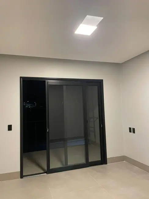 Casa com 3 quartos à venda, 215m2 em Senador Canedo - GO - imagem 7 Foto 7 de Casa com 3 quartos à venda, 215m2 em Senador Canedo - GO