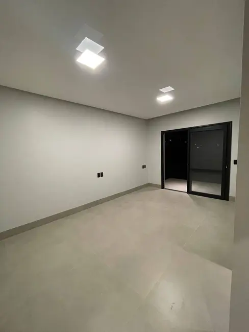 Casa com 3 quartos à venda, 215m2 em Senador Canedo - GO - imagem 9 Foto 9 de Casa com 3 quartos à venda, 215m2 em Senador Canedo - GO