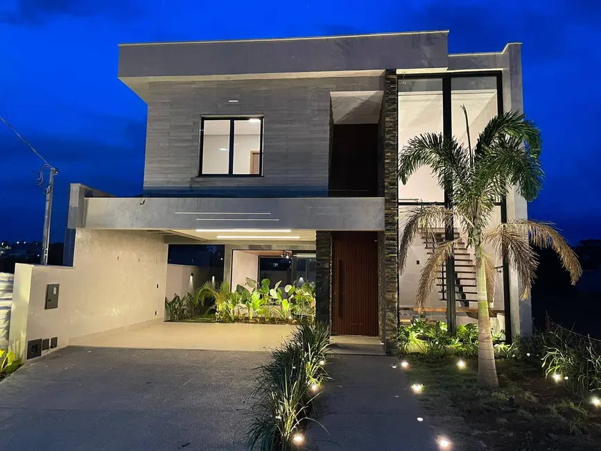 Foto 2 de Casa com 3 quartos à venda, 215m2 em Senador Canedo - GO