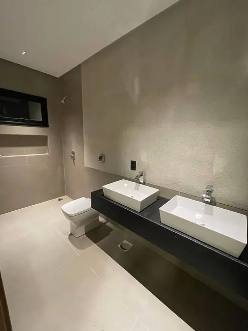 Casa com 3 quartos à venda, 215m2 em Senador Canedo - GO - imagem 6 Foto 6 de Casa com 3 quartos à venda, 215m2 em Senador Canedo - GO