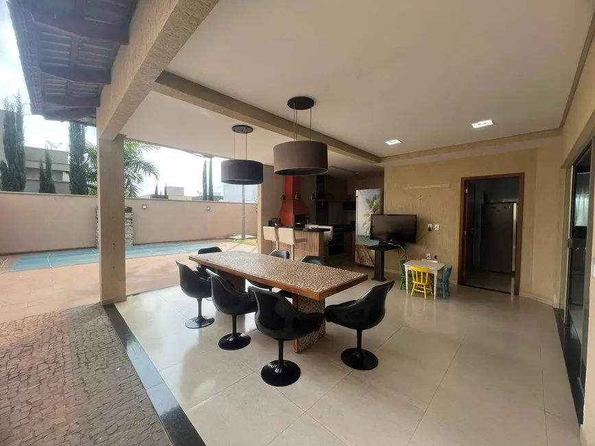 Casa com 4 quartos à venda, 283m2 em Jardins Lisboa, Goiania - GO - imagem 8 Foto 8 de Casa com 4 quartos à venda, 283m2 em Jardins Lisboa, Goiania - GO