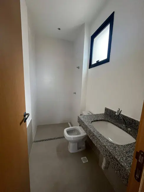 Foto 8 de Casa com 4 quartos à venda, 181m2 em Aparecida De Goiania - GO