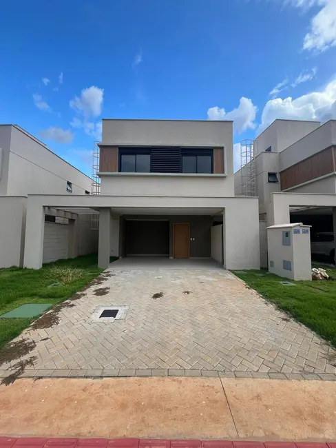 Foto 1 de Casa com 4 quartos à venda, 181m2 em Aparecida De Goiania - GO