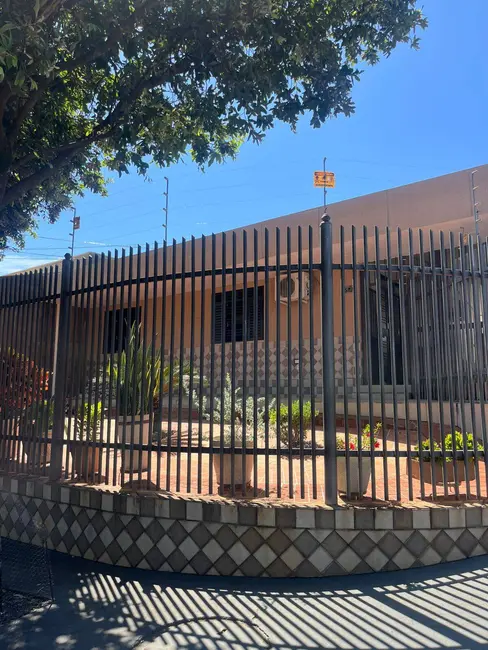 Foto 8 de Casa com 4 quartos à venda, 120m2 em Cidade Livre, Aparecida De Goiania - GO