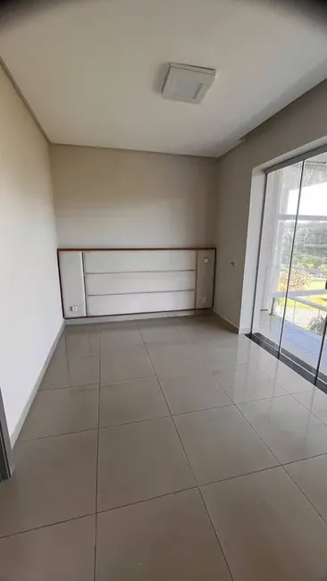 Sobrado com 4 quartos para alugar, 620m2 em Alphaville Flamboyant Residencial Araguaia, Goiania - GO - imagem 9 Foto 9 de Sobrado com 4 quartos para alugar, 620m2 em Alphaville Flamboyant Residencial Araguaia, Goiania - GO