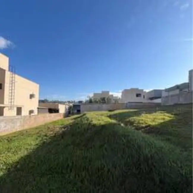 Terreno / Lote à venda, 300m2 em Senador Canedo - GO - imagem 7 Foto 7 de Terreno / Lote à venda, 300m2 em Senador Canedo - GO