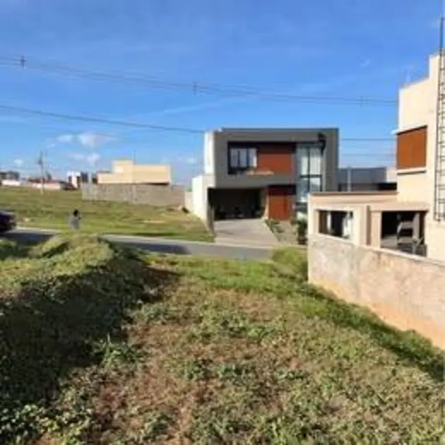 Terreno / Lote à venda, 300m2 em Senador Canedo - GO - imagem 6 Foto 6 de Terreno / Lote à venda, 300m2 em Senador Canedo - GO