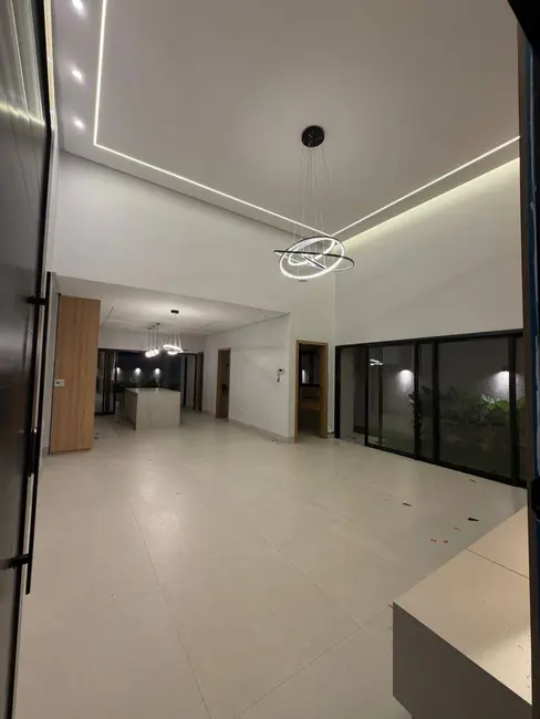 Foto 6 de Casa com 3 quartos à venda, 200m2 em Jardim Atlântico, Goiania - GO
