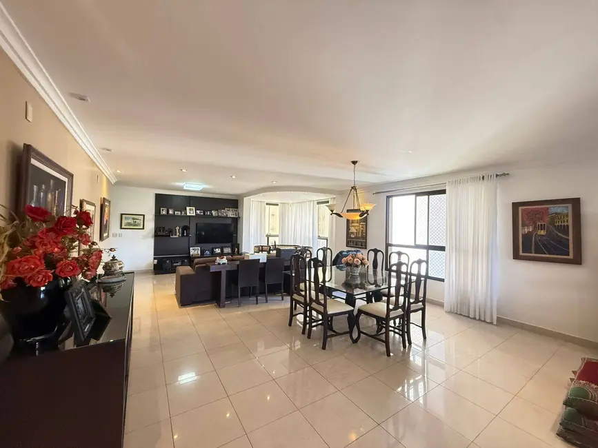 Apartamento com 4 quartos à venda, 214m2 em Setor Oeste, Goiania - GO - imagem 6 Foto 6 de Apartamento com 4 quartos à venda, 214m2 em Setor Oeste, Goiania - GO