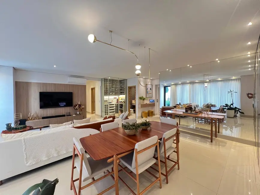 Apartamento com 3 quartos à venda, 158m2 em Setor Marista, Goiania - GO - imagem 2 Foto 2 de Apartamento com 3 quartos à venda, 158m2 em Setor Marista, Goiania - GO