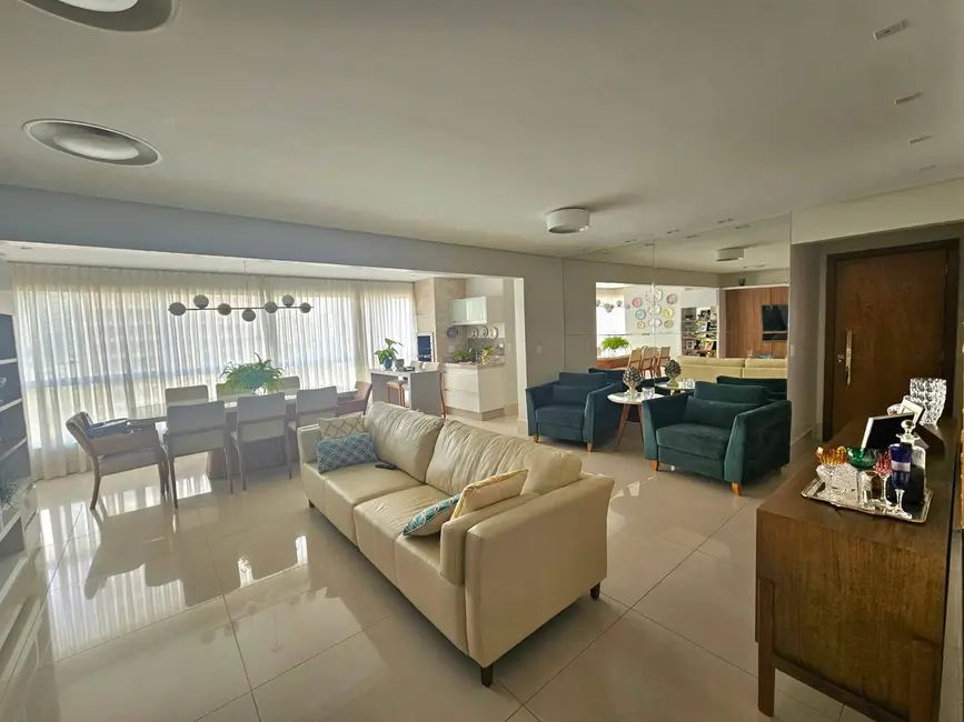 Apartamento com 3 quartos à venda, 124m2 em Setor Bueno, Goiania - GO - imagem 2 Foto 2 de Apartamento com 3 quartos à venda, 124m2 em Setor Bueno, Goiania - GO