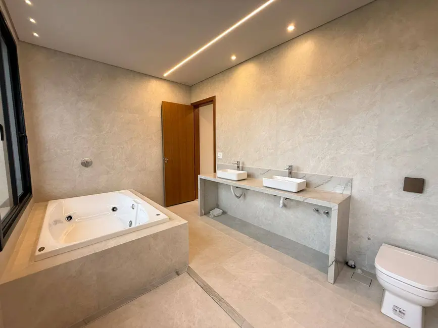 Foto 5 de Casa com 3 quartos à venda, 369m2 em Goiania - GO