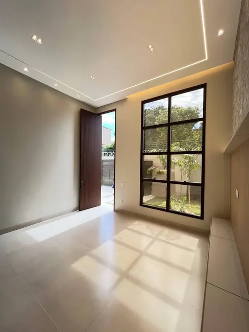 Foto 13 de Casa à venda, 242m2 em Jardim Europa, Goiania - GO