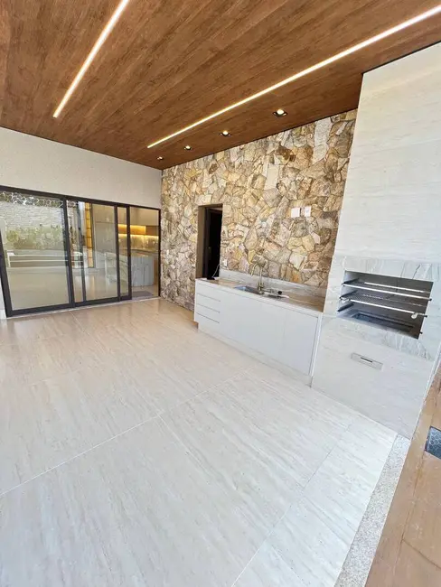 Foto 21 de Casa à venda, 242m2 em Jardim Europa, Goiania - GO