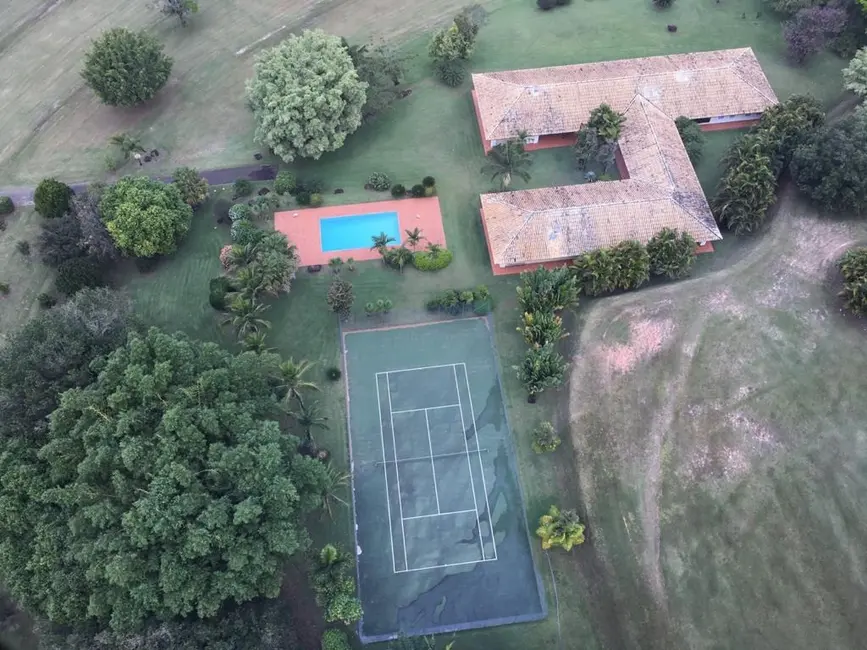 Foto 4 de Fazenda / Haras com 9 quartos à venda, 1058m2 em Centro, Pirassununga - SP