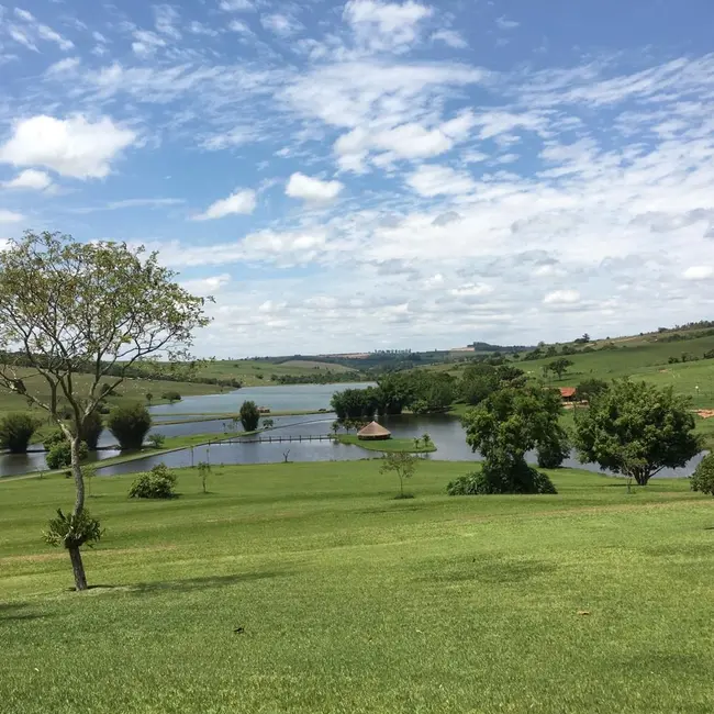 Foto 2 de Fazenda / Haras com 9 quartos à venda, 1058m2 em Centro, Pirassununga - SP