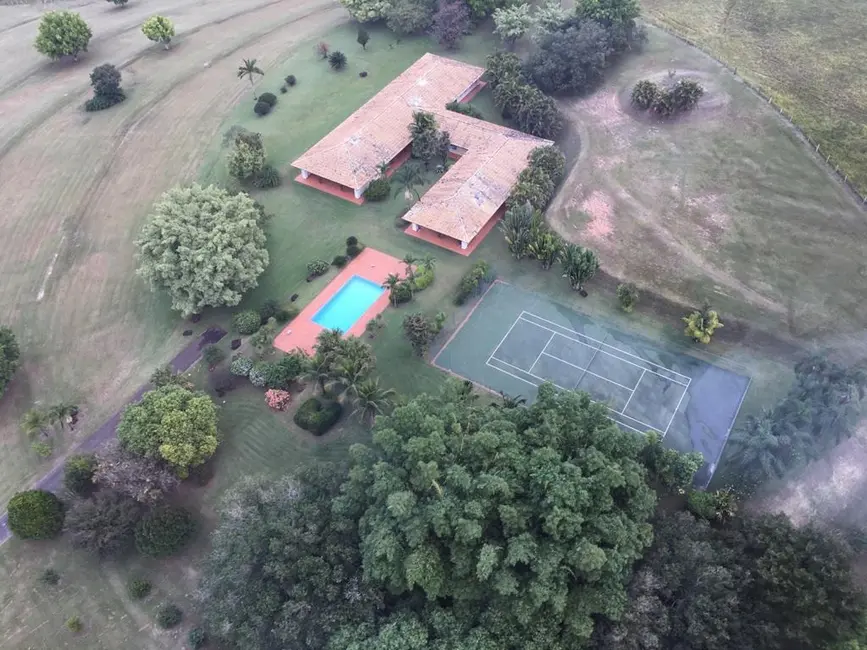 Foto 7 de Fazenda / Haras com 1 quarto à venda, 437m2 em Centro, Pirassununga - SP