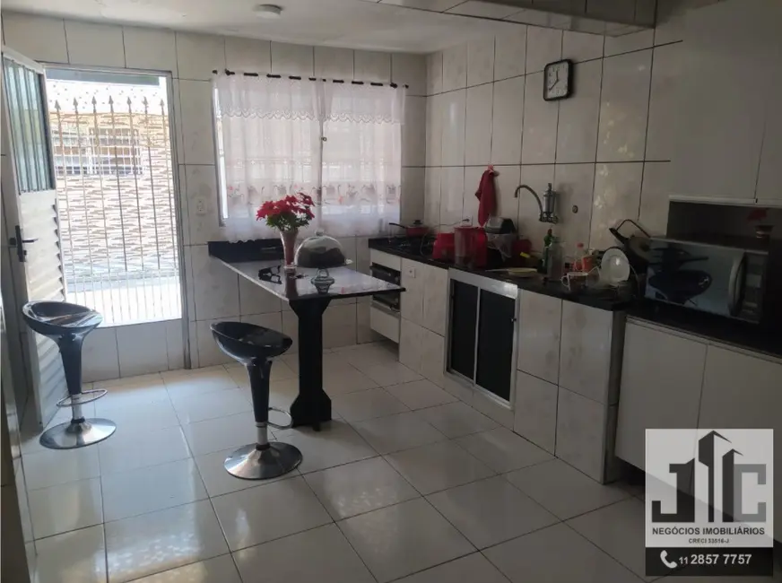 Foto 3 de Casa com 3 quartos à venda, 100m2 em Conjunto Residencial Haroldo Veloso, Guarulhos - SP