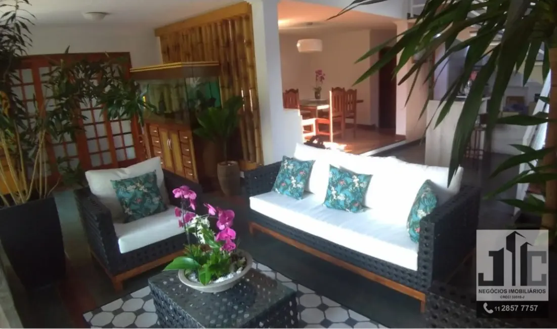 Foto 6 de Casa com 6 quartos à venda, 600m2 em Aruja - SP