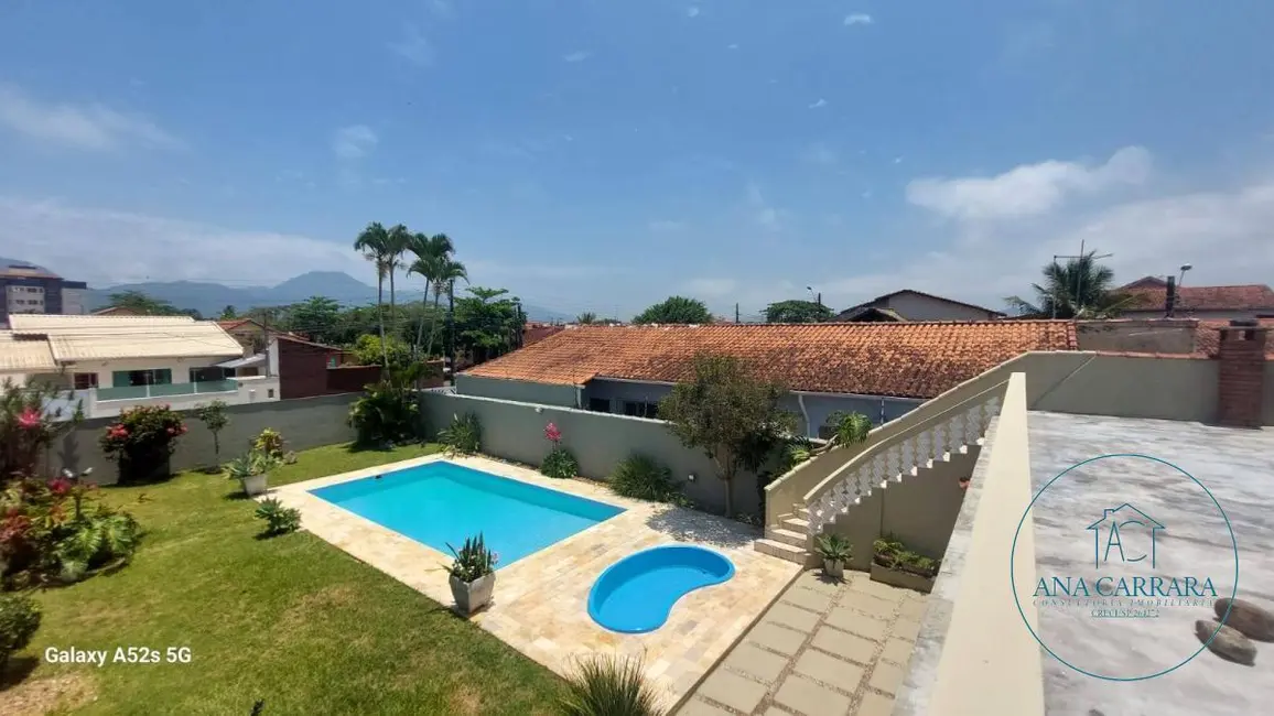 Casa com 5 quartos à venda, 200m2 em Peruibe - SP - imagem 3 Foto 3 de Casa com 5 quartos à venda, 200m2 em Peruibe - SP