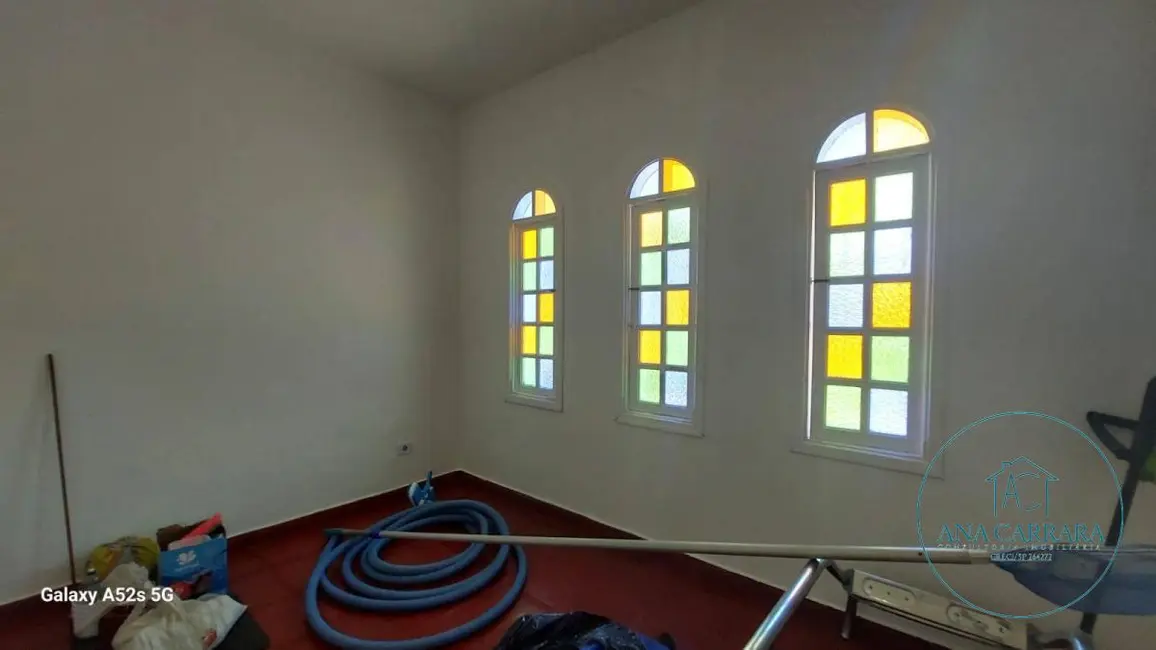 Casa com 5 quartos à venda, 200m2 em Peruibe - SP - imagem 4 Foto 4 de Casa com 5 quartos à venda, 200m2 em Peruibe - SP