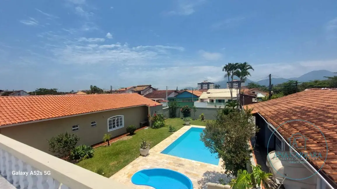 Casa com 5 quartos à venda, 200m2 em Peruibe - SP - imagem 7 Foto 7 de Casa com 5 quartos à venda, 200m2 em Peruibe - SP