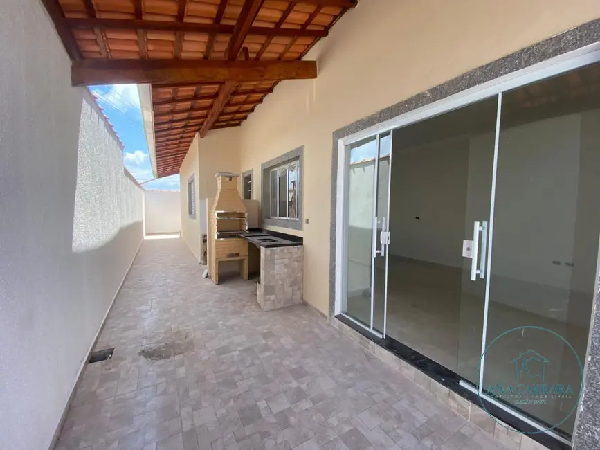 Casa com 2 quartos à venda, 65m2 em Itanhaem - SP - imagem 3 Foto 3 de Casa com 2 quartos à venda, 65m2 em Itanhaem - SP