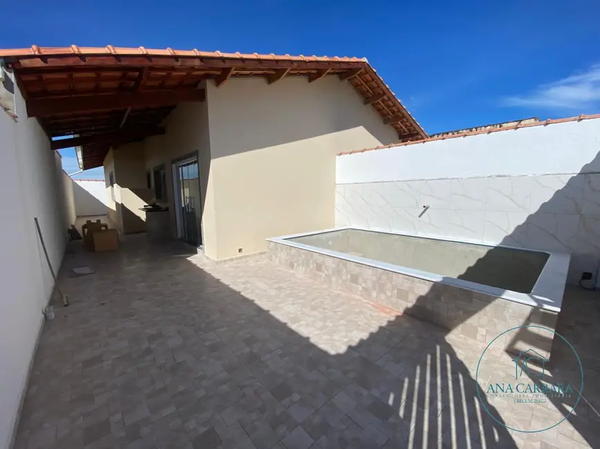 Casa com 2 quartos à venda, 65m2 em Itanhaem - SP - imagem 1 Foto 1 de Casa com 2 quartos à venda, 65m2 em Itanhaem - SP