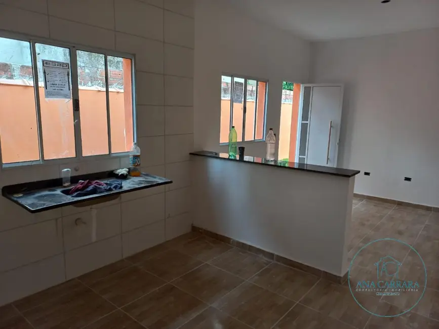 Foto 3 de Casa com 2 quartos à venda, 54m2 em Itanhaem - SP