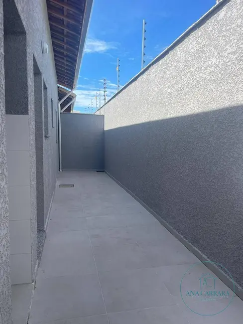 Foto 3 de Casa com 2 quartos à venda, 60m2 em Itanhaem - SP