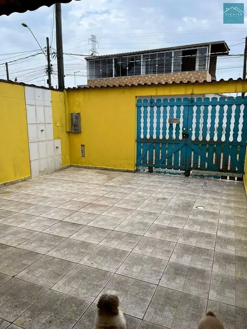 Foto 2 de Casa com 2 quartos à venda, 49m2 em Itanhaem - SP
