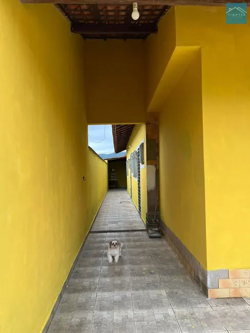 Foto 1 de Casa com 2 quartos à venda, 49m2 em Itanhaem - SP